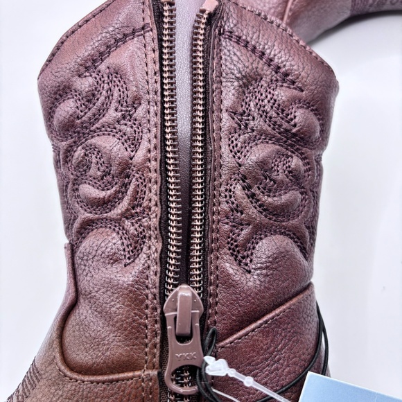 Cat & Jack, Size 5 Cognac Brown Toddler Girl boots - Picture 5 of 13